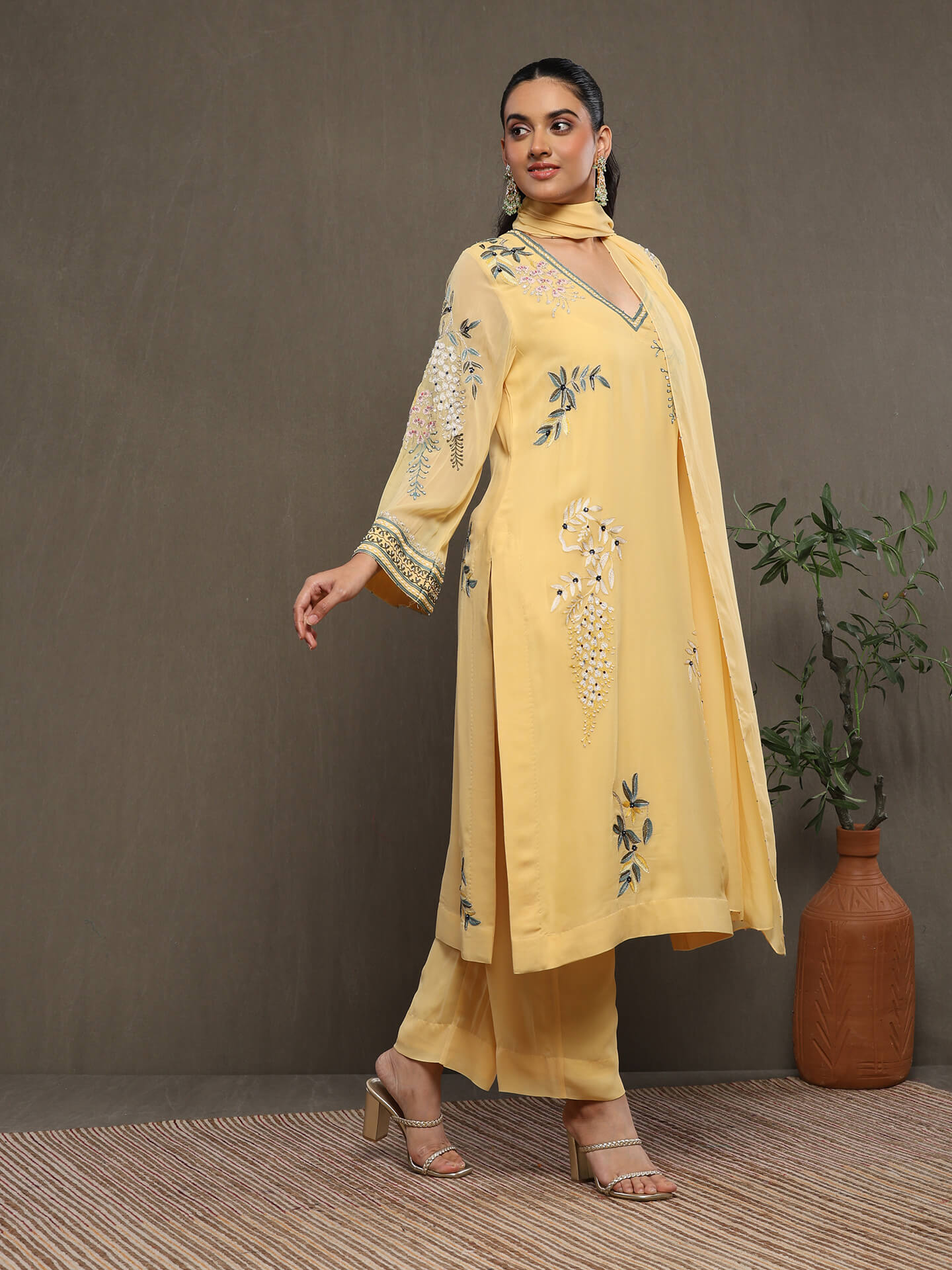 sahiba-yellow-03